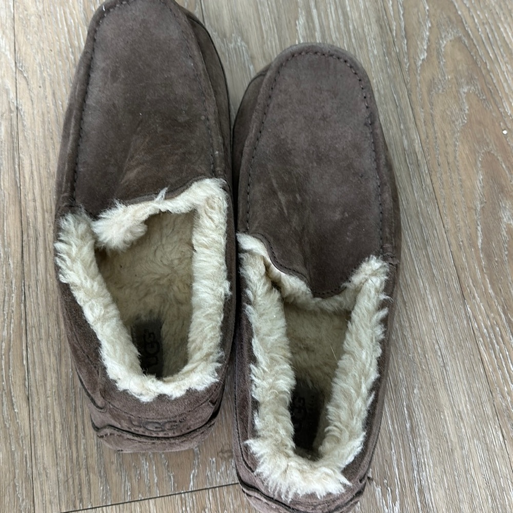 Ugg slipper